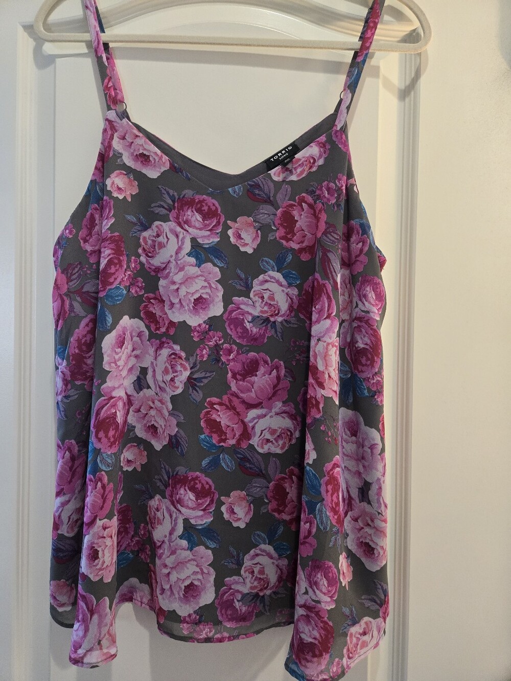 Torrid Gray Floral Spaghetti Strap Cami with Pink Blooms, Size 00